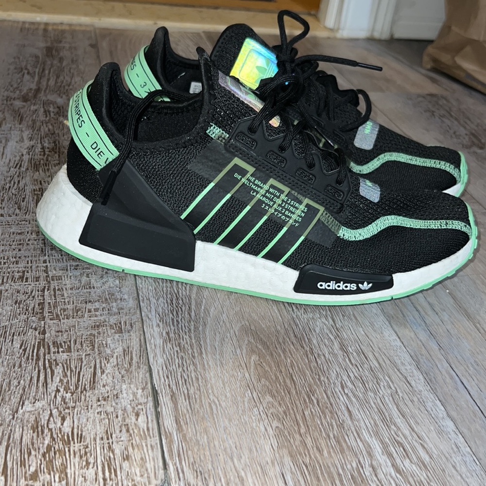 Womens sneakers